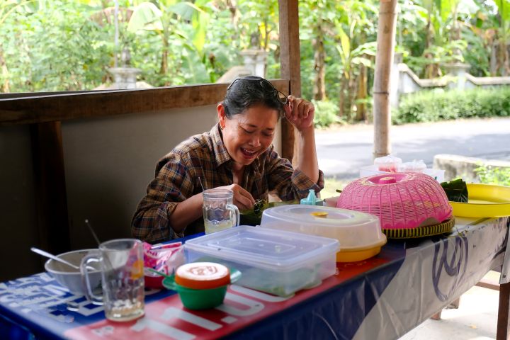 フィリピン　食事風景